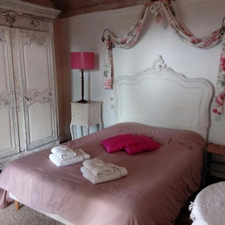 Domaine Du Mont Scolan Bed and Breakfast Montgardon Eksteriør billede